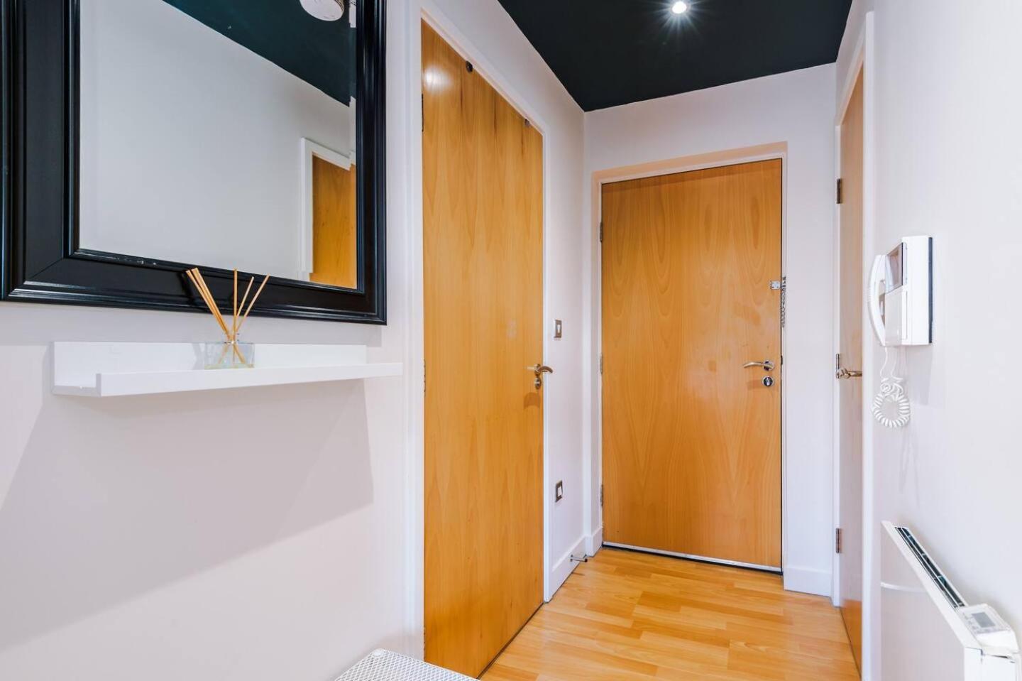 Stylish And Comfy In Centre * Sheffield