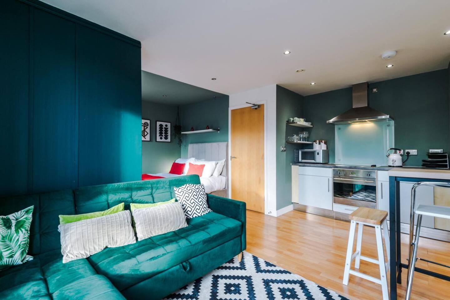 Stylish And Comfy In Centre * Sheffield